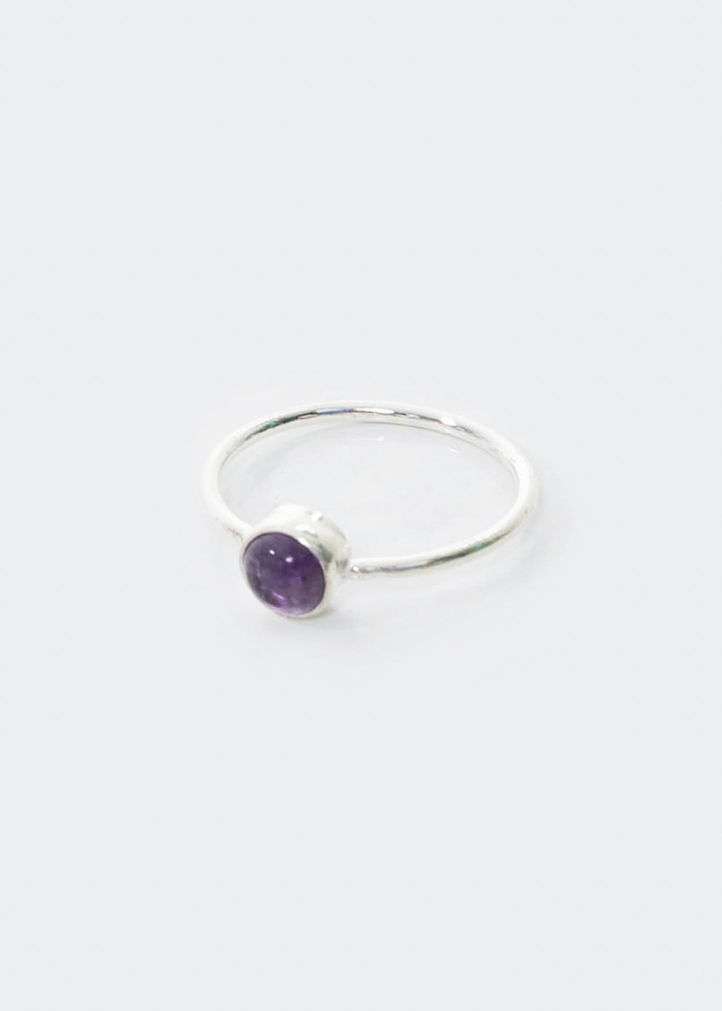 Anillo piedra amatista cabujón plata 925
