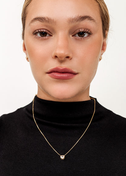 Cadena collar con dije punto luz corazón baño en oro 18k