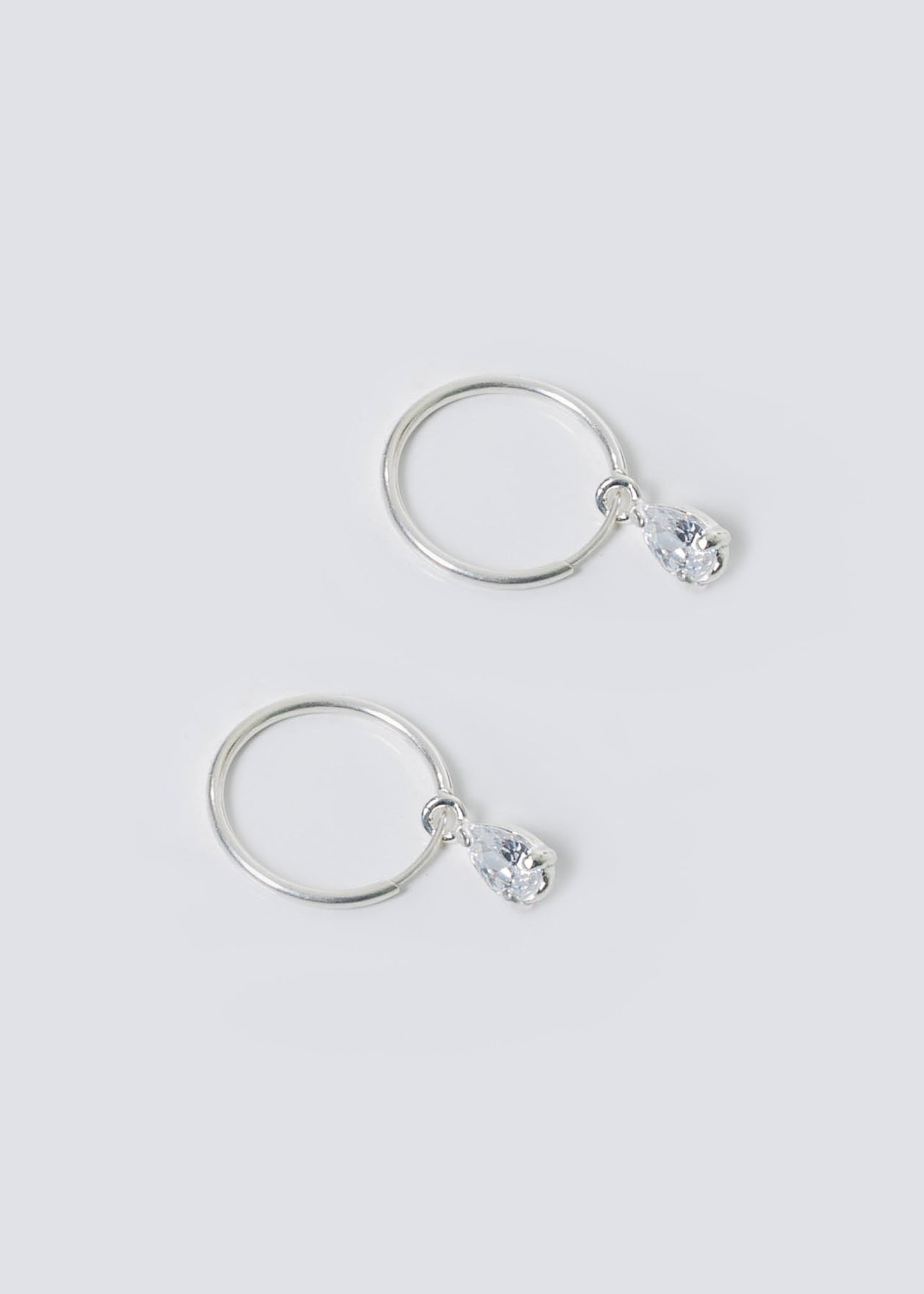 Aros con dije gota zirconia plata 925