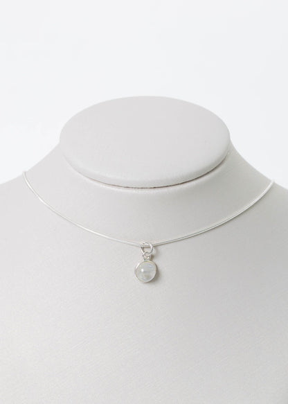 Cadena collar con dije piedra luna redondo plata 925 - Paz