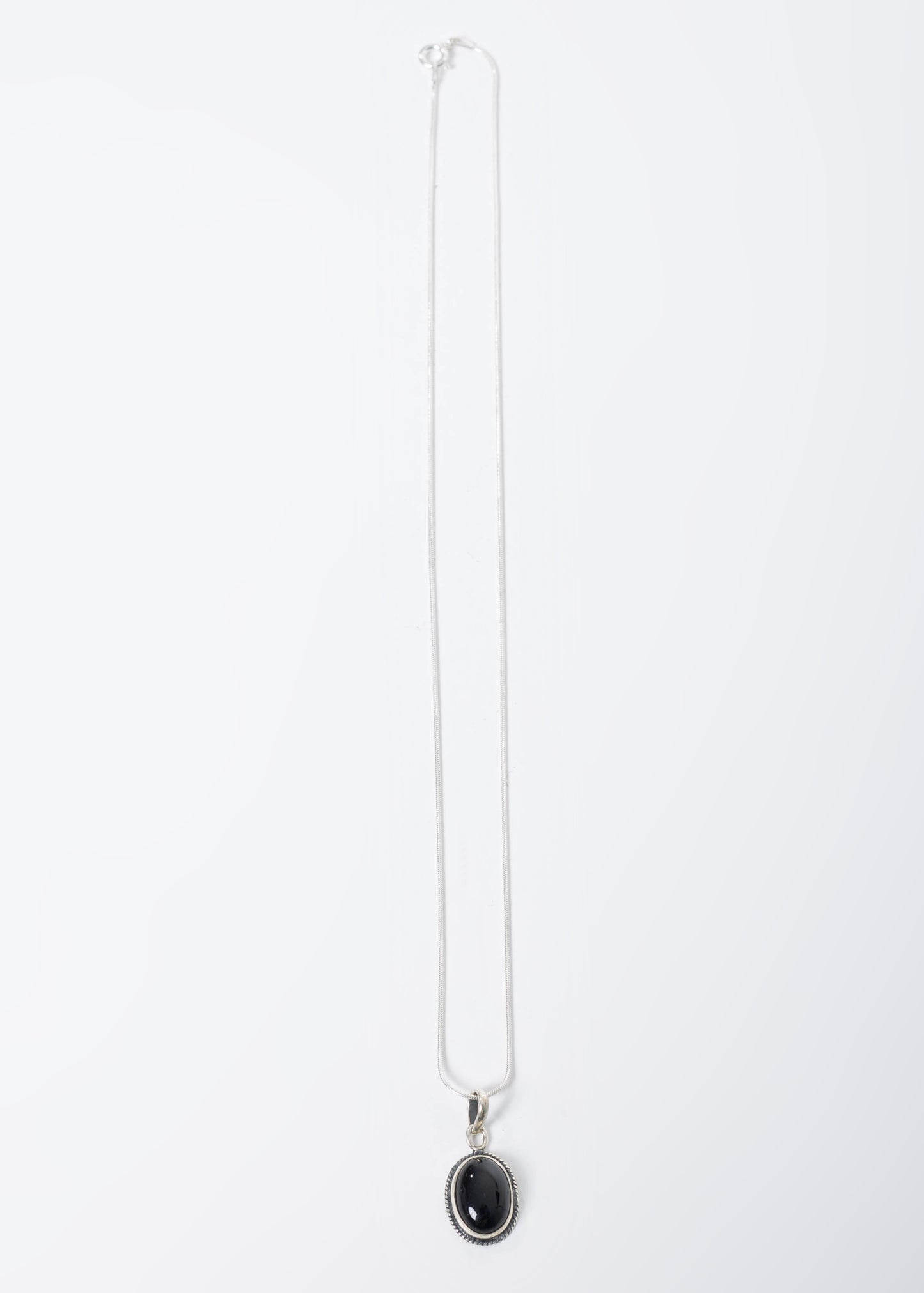 Cadena collar con dije ónix redondo grande plata 925