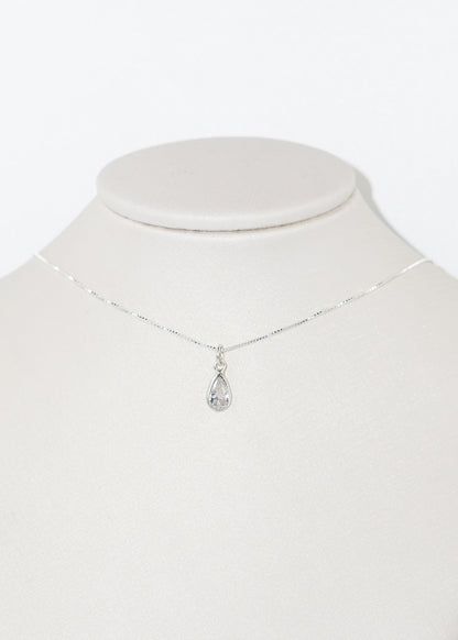 Collar cadena con dije gota mini zirconia plata 925