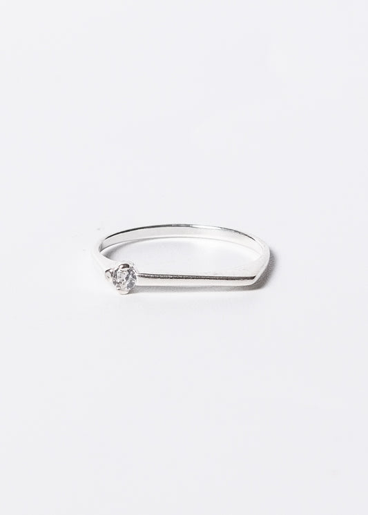 Anillo básico recto con mini zirconia plata 925