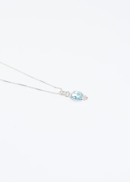 Cadena collar con dije topacio azul esferas plata 925