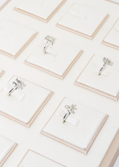 Anillo con inicial personalizado plata 925