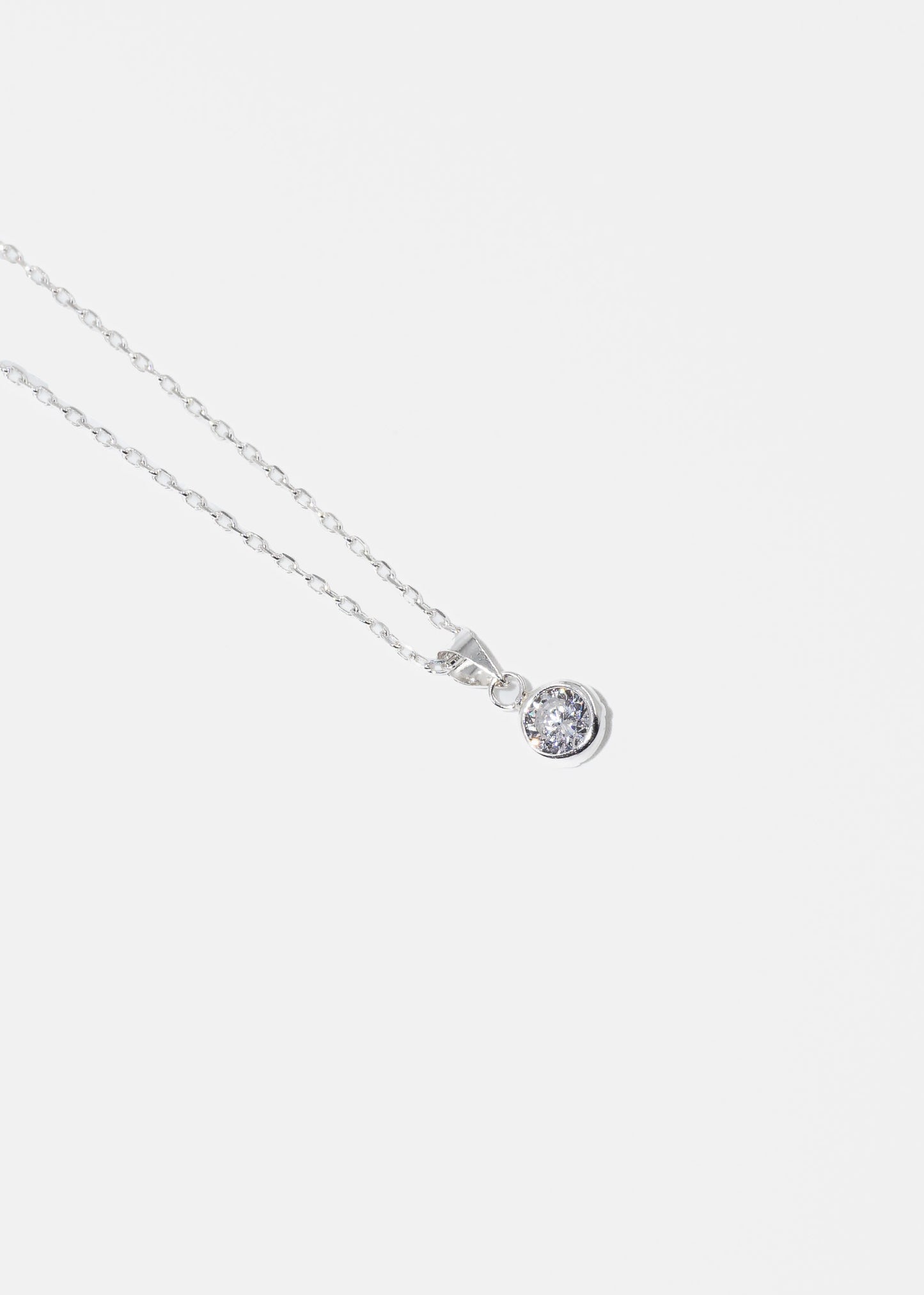 Cadena collar forcet con dije punto luz zirconia plata 925