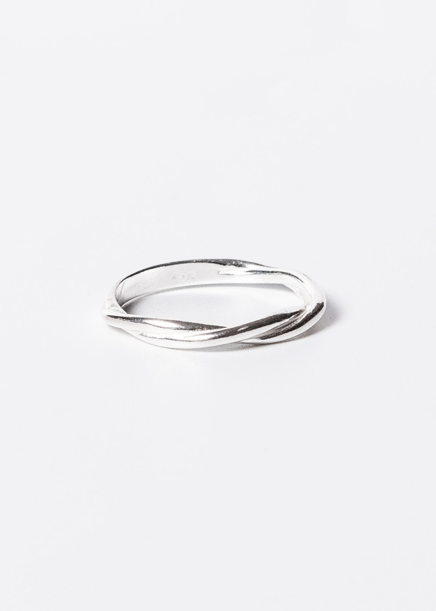 Anillo torneado liso plata 925