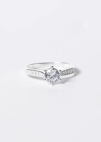 Anillo cintillo piedra 6mm con zirconias laterales plata 925