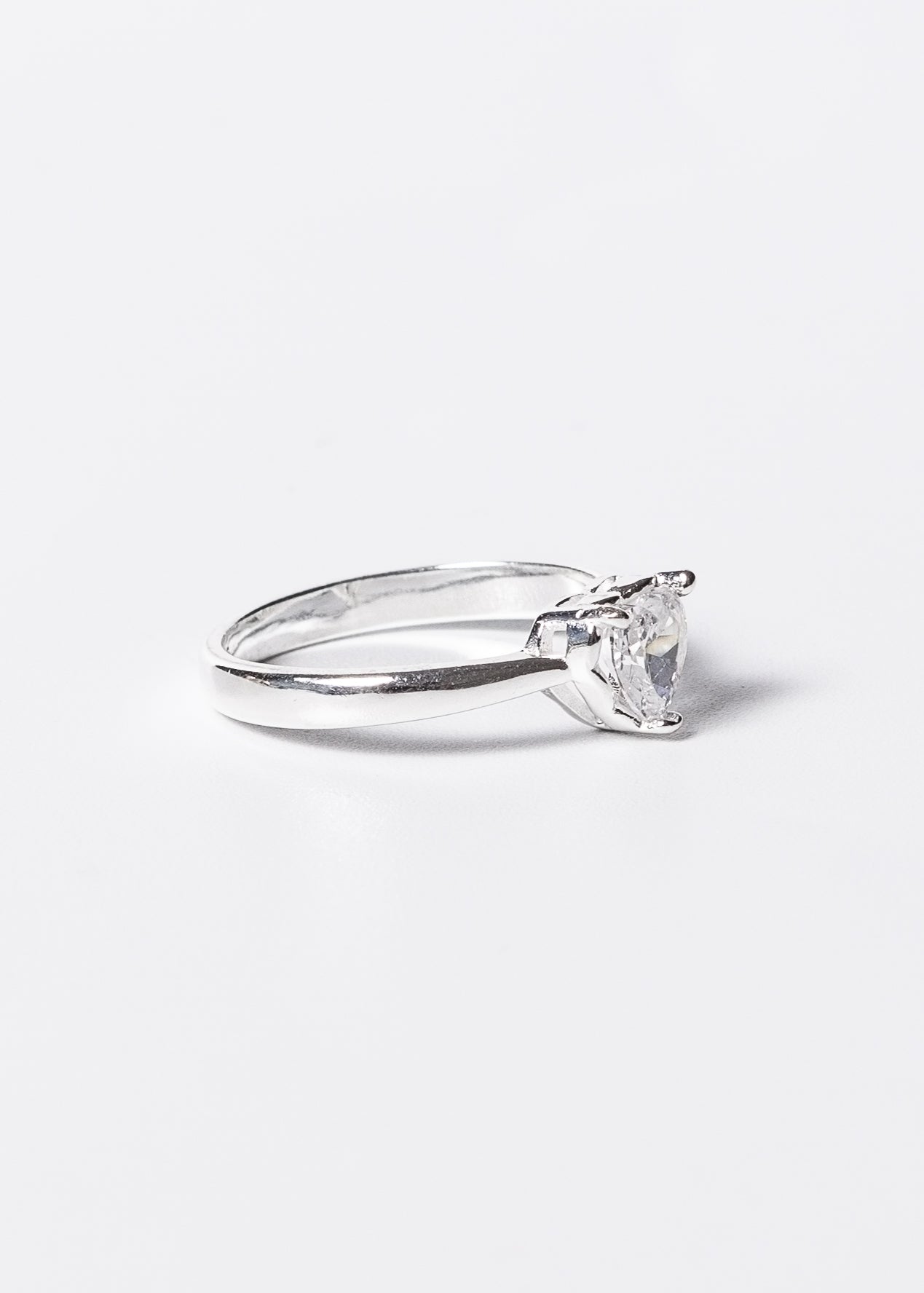 Anillo corazón 3 puntas zirconia plata 925