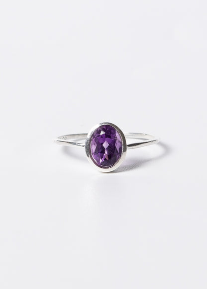 Anillo piedra amatista ovalada plata 925