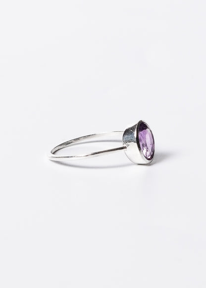 Anillo piedra amatista ovalada plata 925