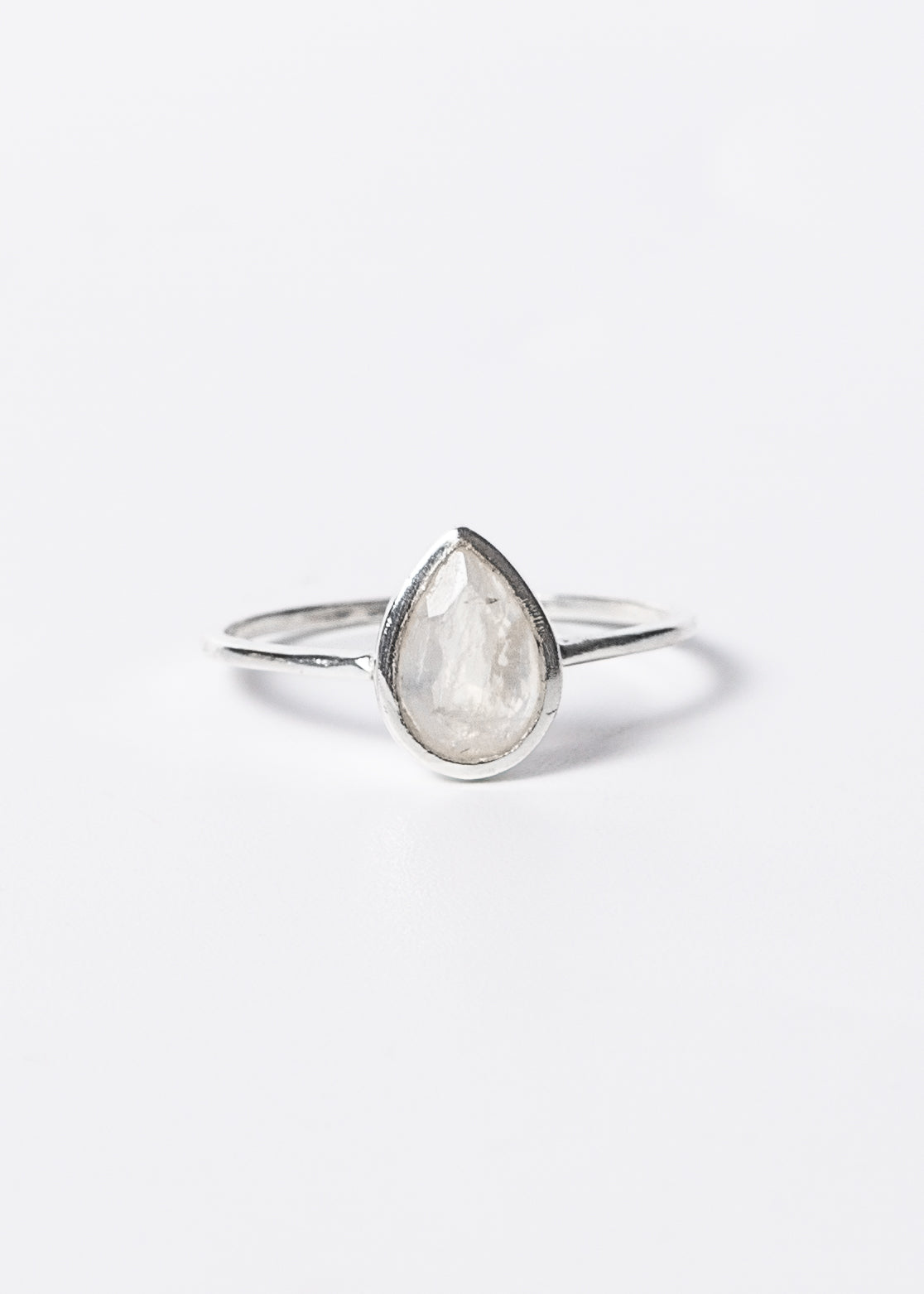 Anillo piedra luna gota plata 925