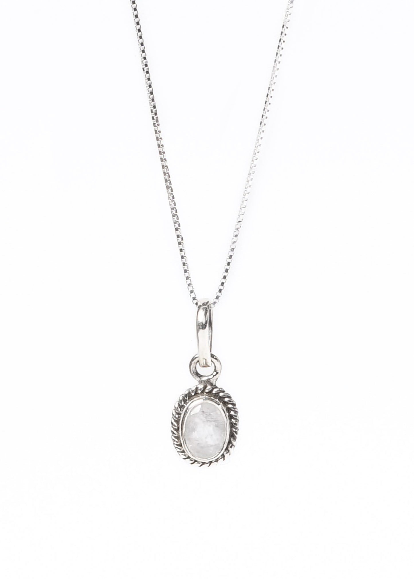 Cadena con dije piedra luna oval facetado plata 925 - Paz