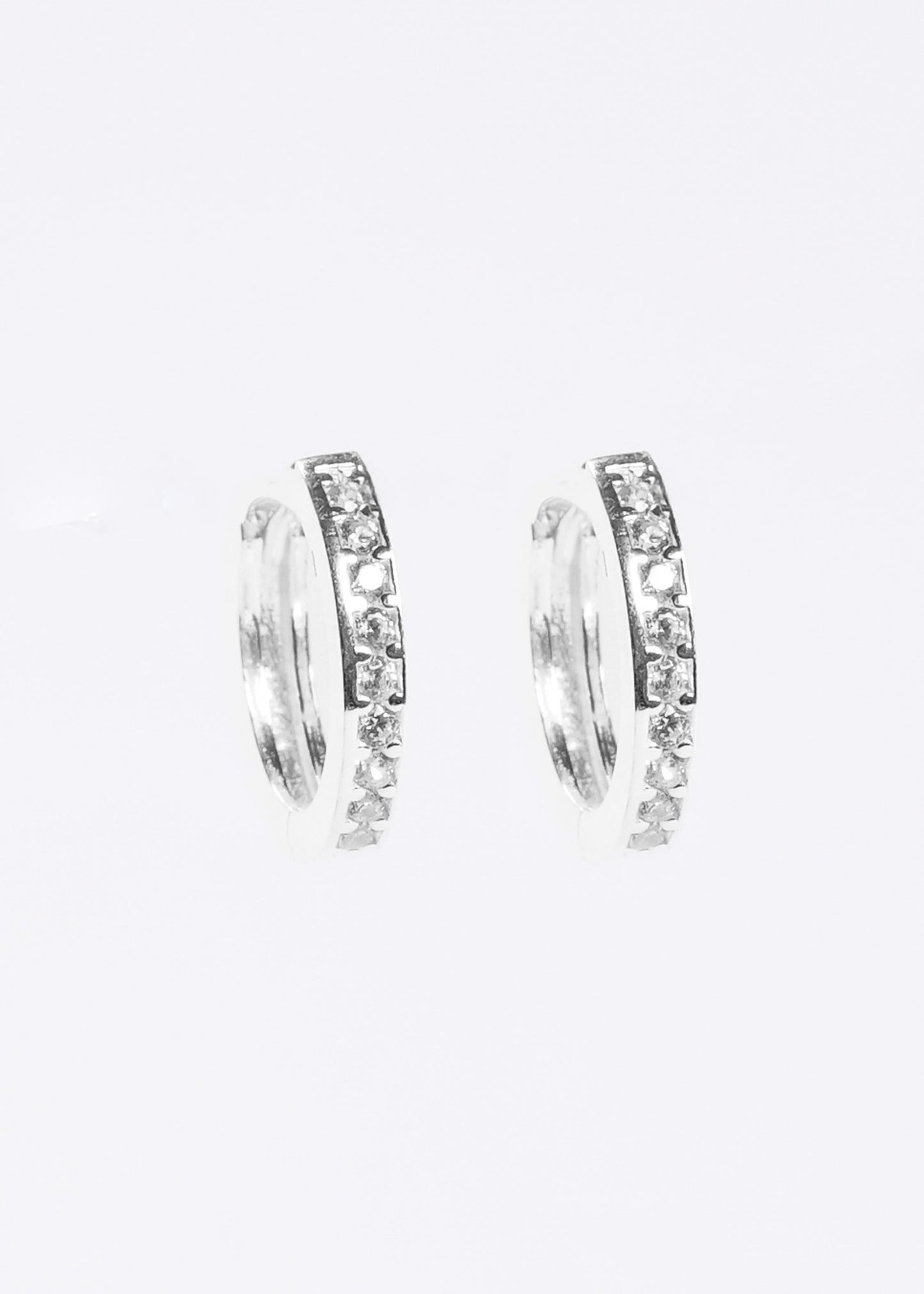 Caravanas aros huggies 12mm zirconias plata 925