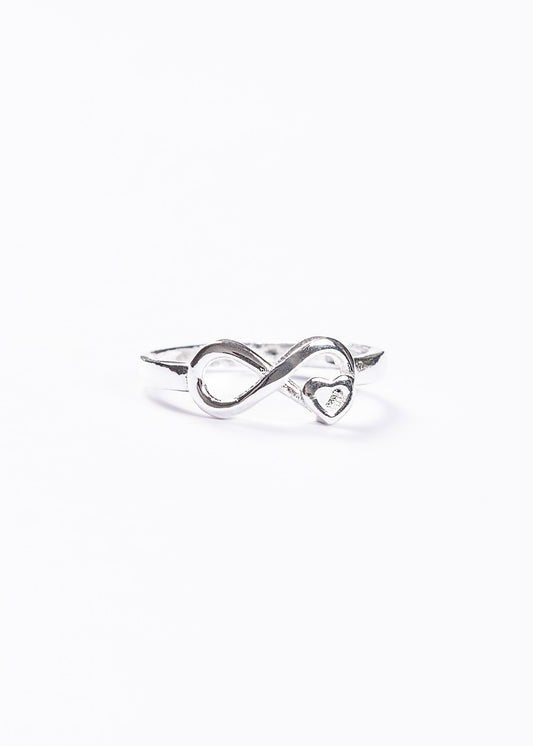 Anillo liso infinito con corazón plata 925