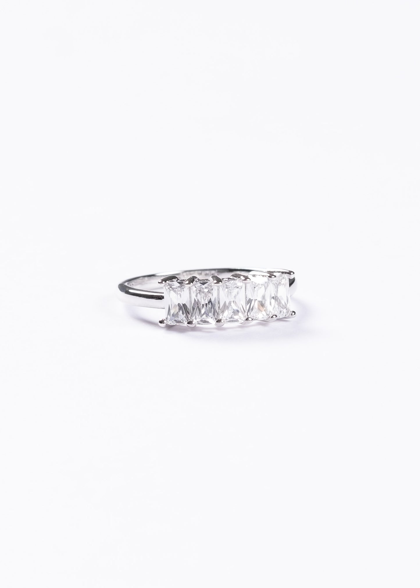 Anillo frente de zirconias plata 925