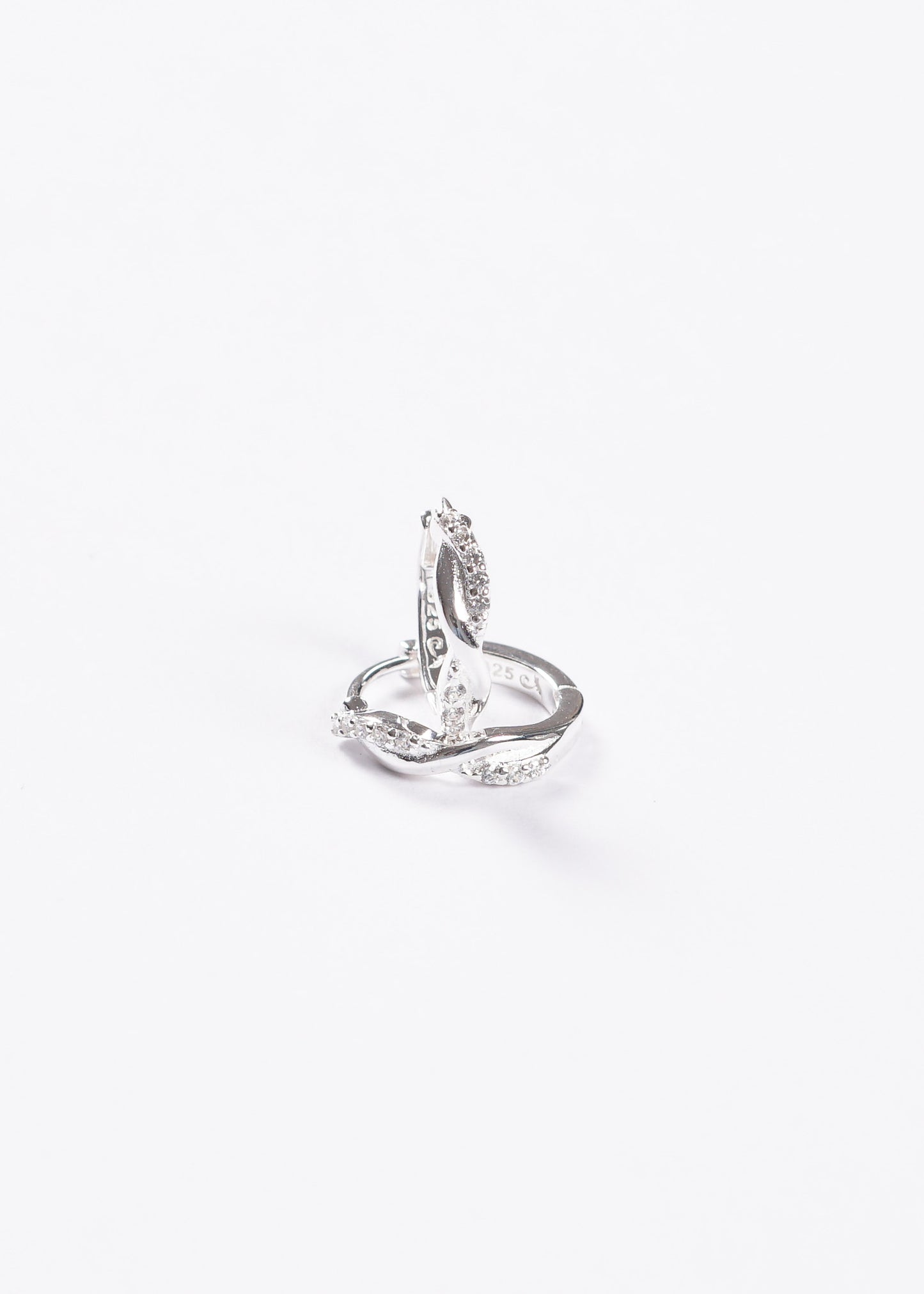 Caravanas aros trenzados zirconias plata 925