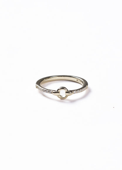 Anillo círculo y zirconias laterales plata 925 & baño en oro 18k