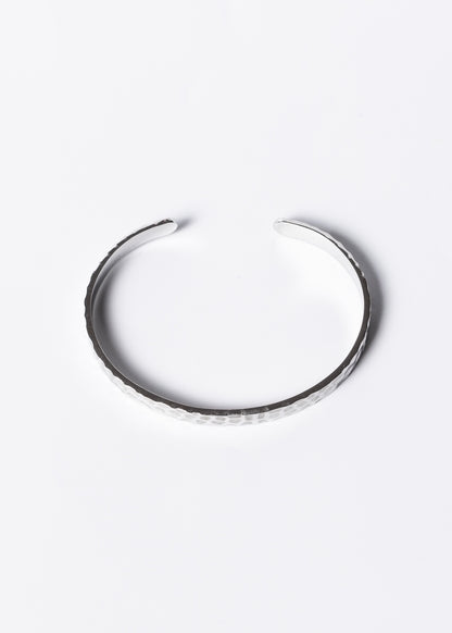 Pulsera esclava abierta martillada acero quirúrgico