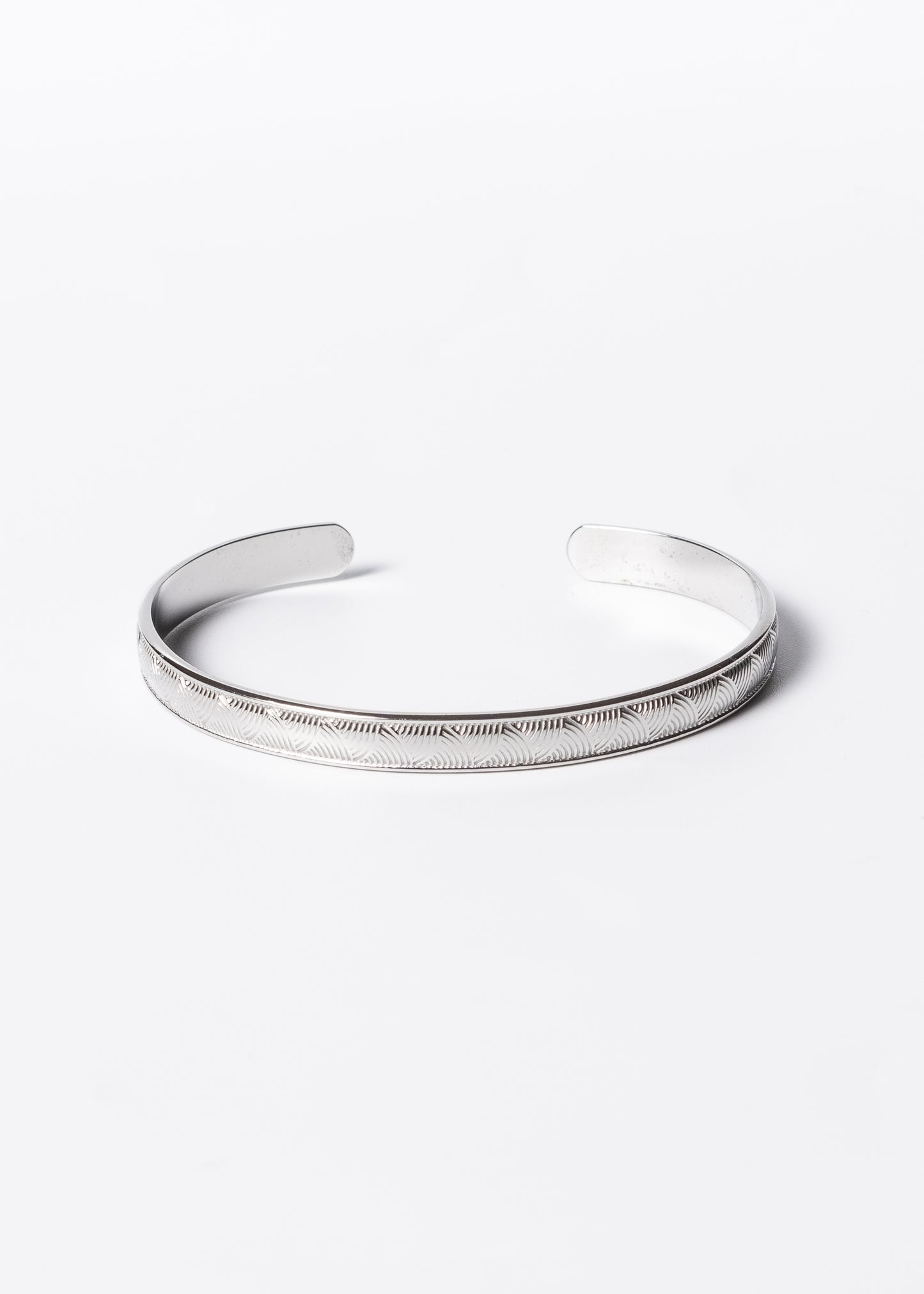 Pulsera esclava abierta labrada acero quirúrgico