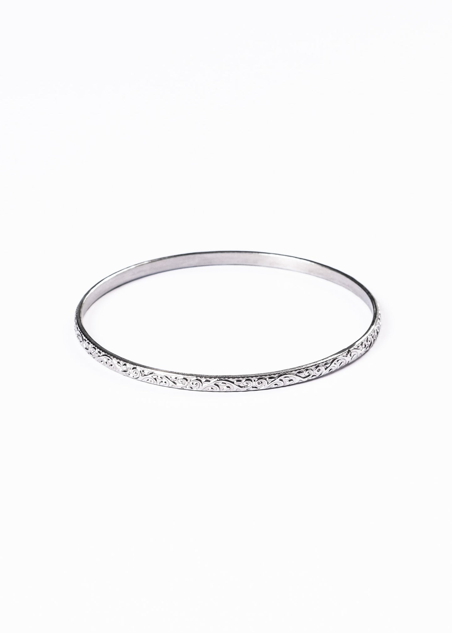 Pulsera esclava fina esculpida acero quirúrgico