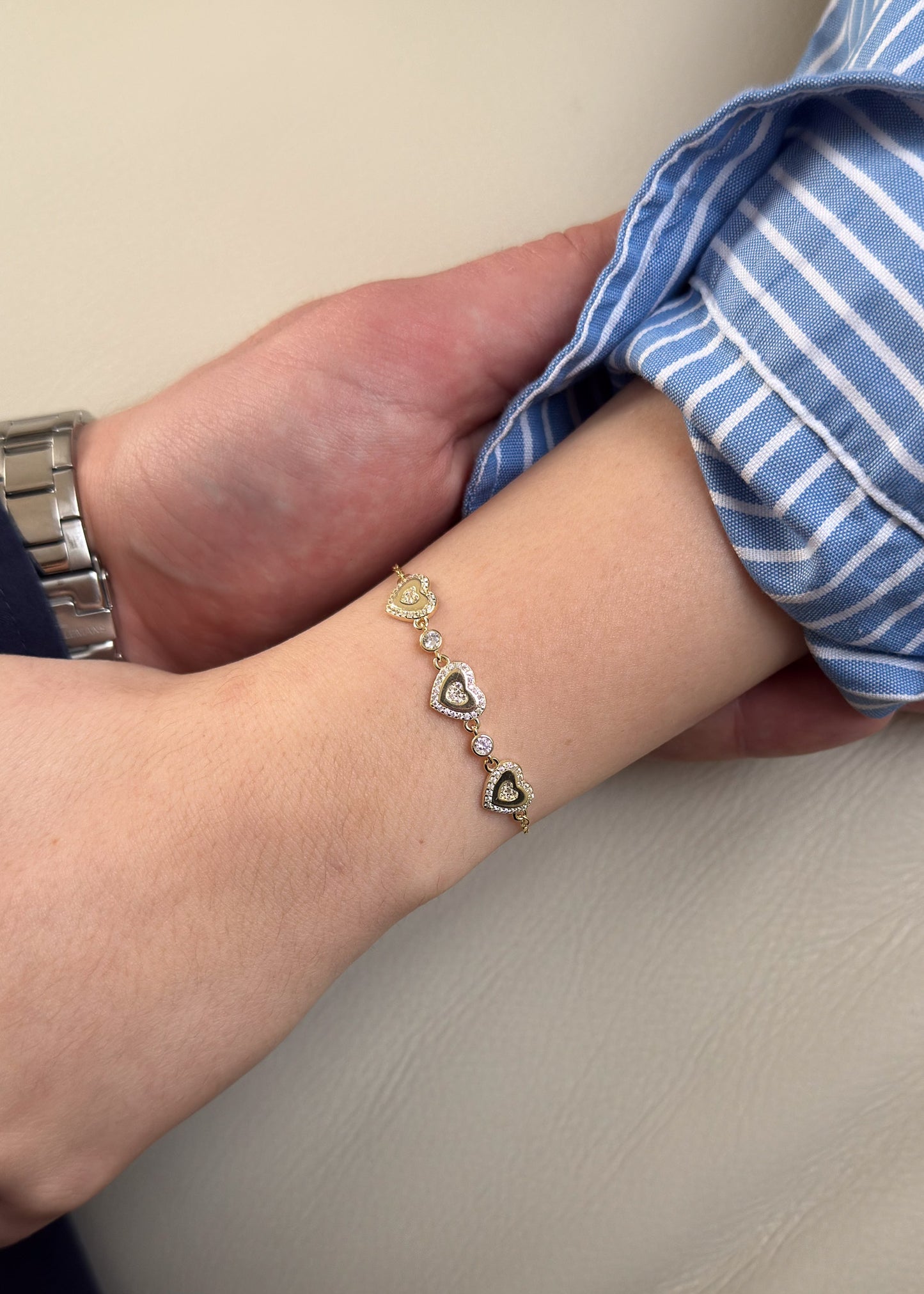 Pulsera forcé tres corazones y puntos luz Plata 925 & Baño en oro 18k