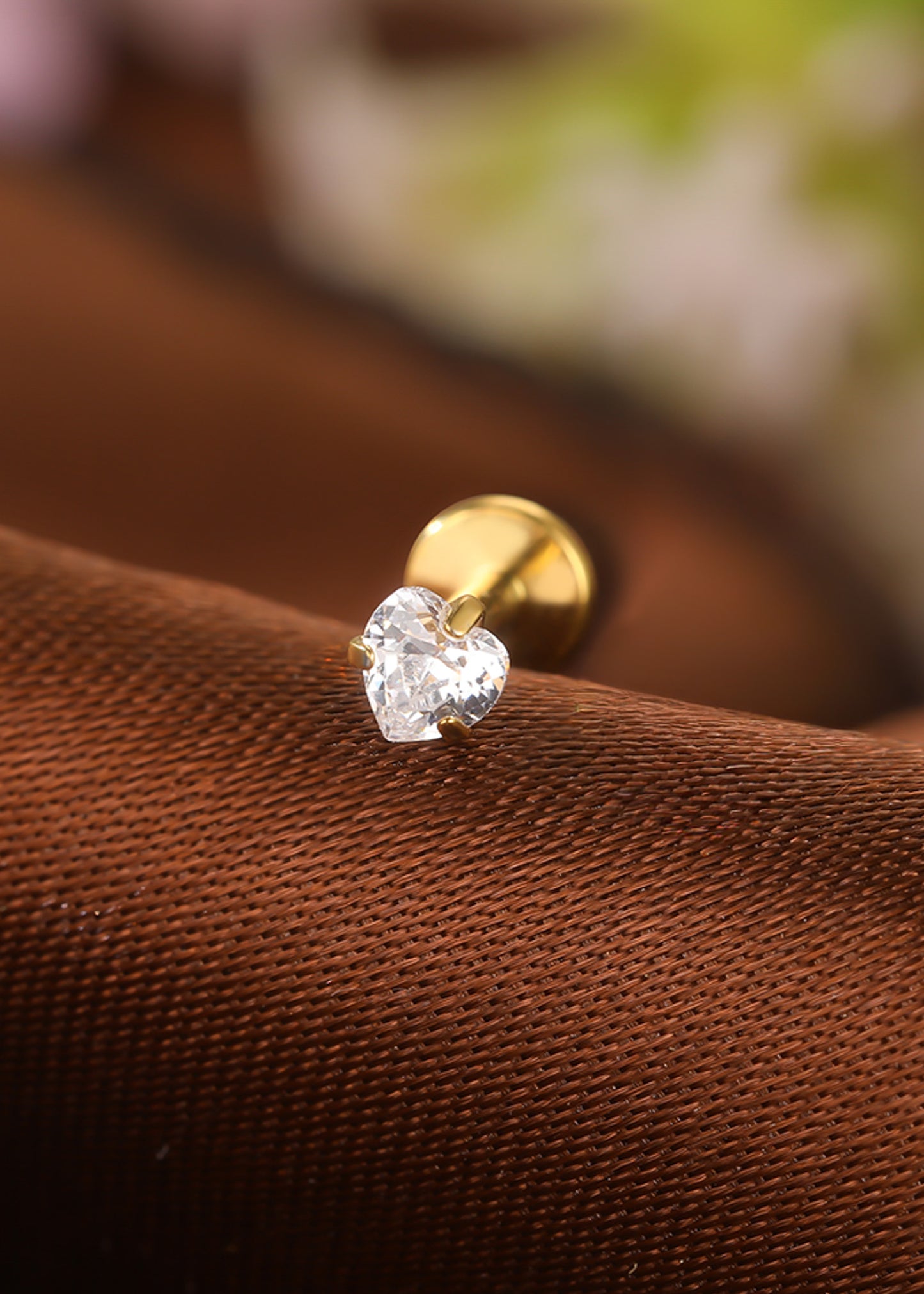 Piercing labret zirconia corazón Titanio  - Dorado