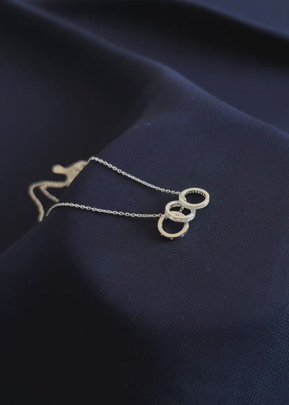 Cadena collar dijes 3 aros con zirconias plata 925