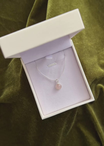 Cadena collar con dije cuarzo rosa redondo plata 925 - Amor